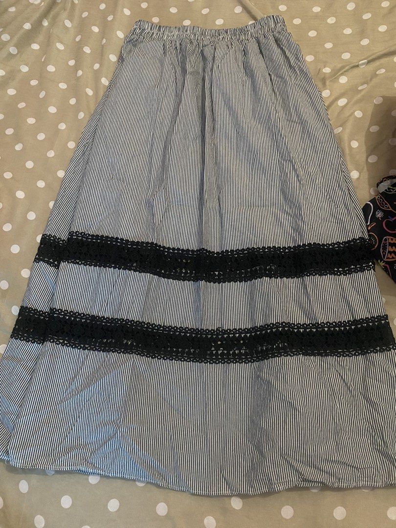 For take all maxi skirt (Category: Skirts) located in Lapu Lapu. Submitted by enecha (Listing ID 1457947733, Image 2). Description: For take all Maxi skirt.