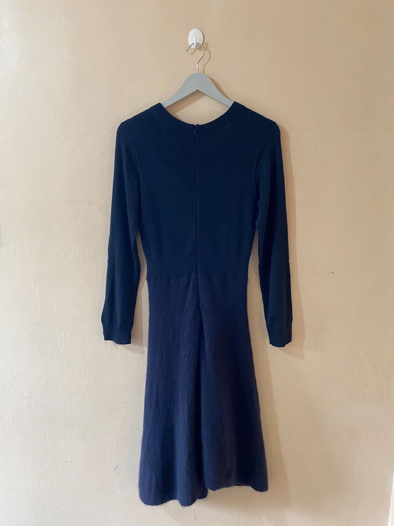 Fred Perry Angora Blend Knit Dress (Category: Luxury Apparel) located in Naga. Submitted by trashfinds (Listing ID 1458005635, Image 3). Description: Size : 10 on tag Length : 43.5” Width: 15” Color rate : 9/10 Issue : minimal flaws Need wash.