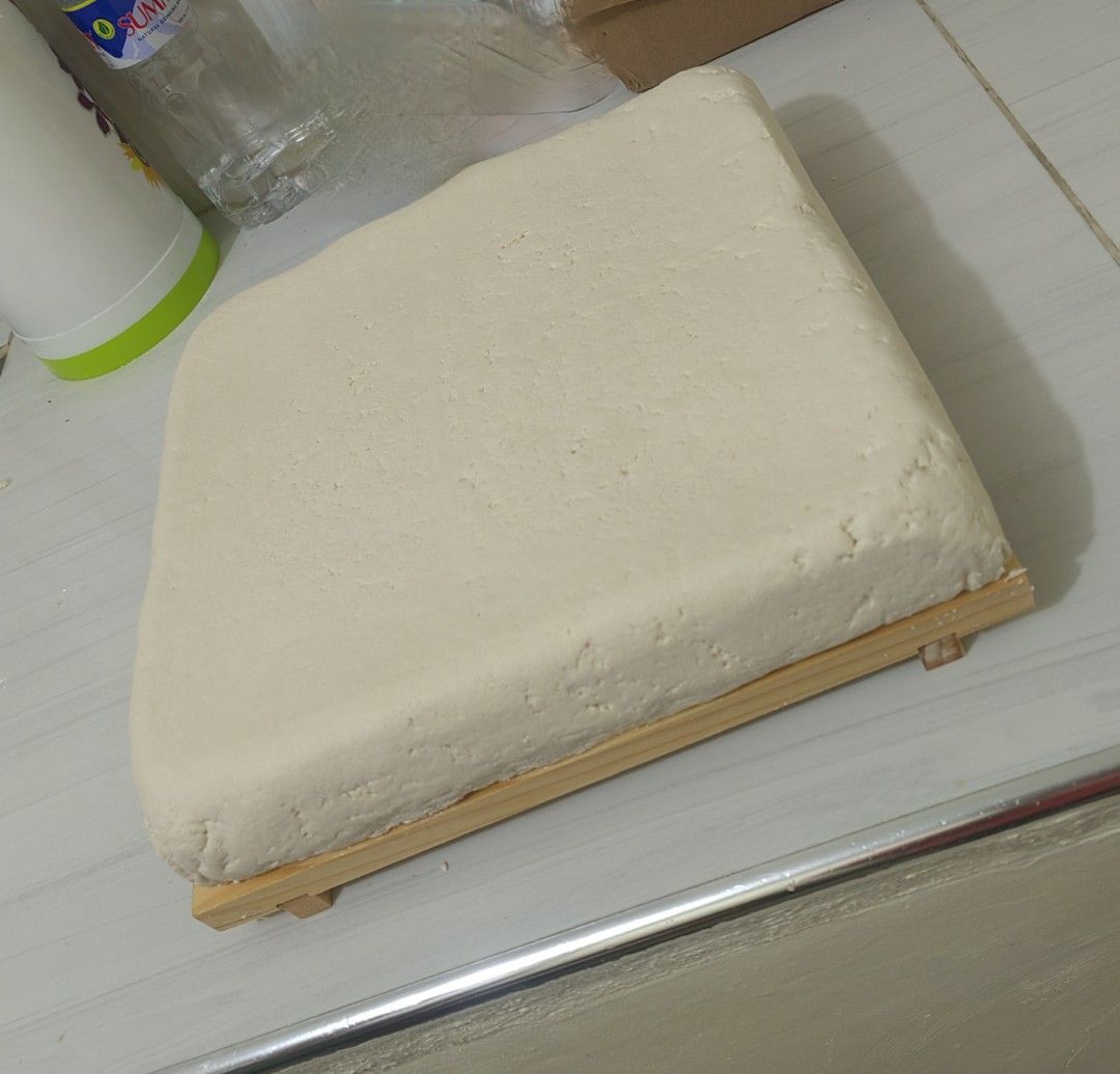 Fresh Homemade Tofu Block (Category: Chilled & Frozen Food) located in Manila. Submitted by jayemarr005041 (Listing ID 1457940607, Image 1). Description: - Fresh, homemade tofu - Large block, excellent value - Ideal for stir-fries, soups, and grilling - Made with care, ready for your recipes - Smells tasty (no sour odor) - Intact even after cooking, does not shrink - Made to order - Price is per kilo. Other soybean products (per gallon, per liter