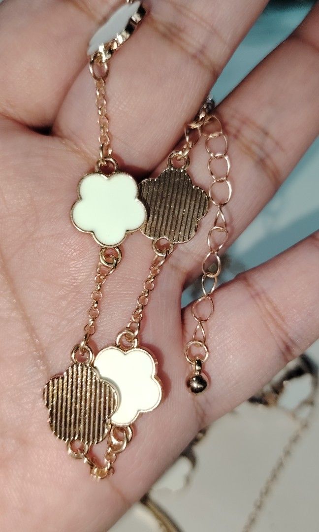 Full Set Jewelry (Category: Body Jewelry) located in Manila. Submitted by thrifty_cool (Listing ID 1457957252, Image 3). Description: .