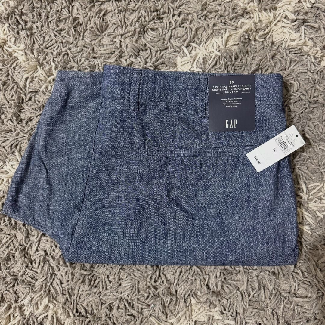G A P Essential Khaki Shorts 9" Chambray (Category: Shorts) located in Quezon City. Submitted by mjmassortedfinds (Listing ID 1457934212, Image 3). Description: G A P Essential Khaki Shorts 9" Chambray SALE! ₱950 only! 0G price: ₱2,450 ✅ Available sizes: 36, 38 & 40 only ✅ 0rig from Canada ✅ Onhand.