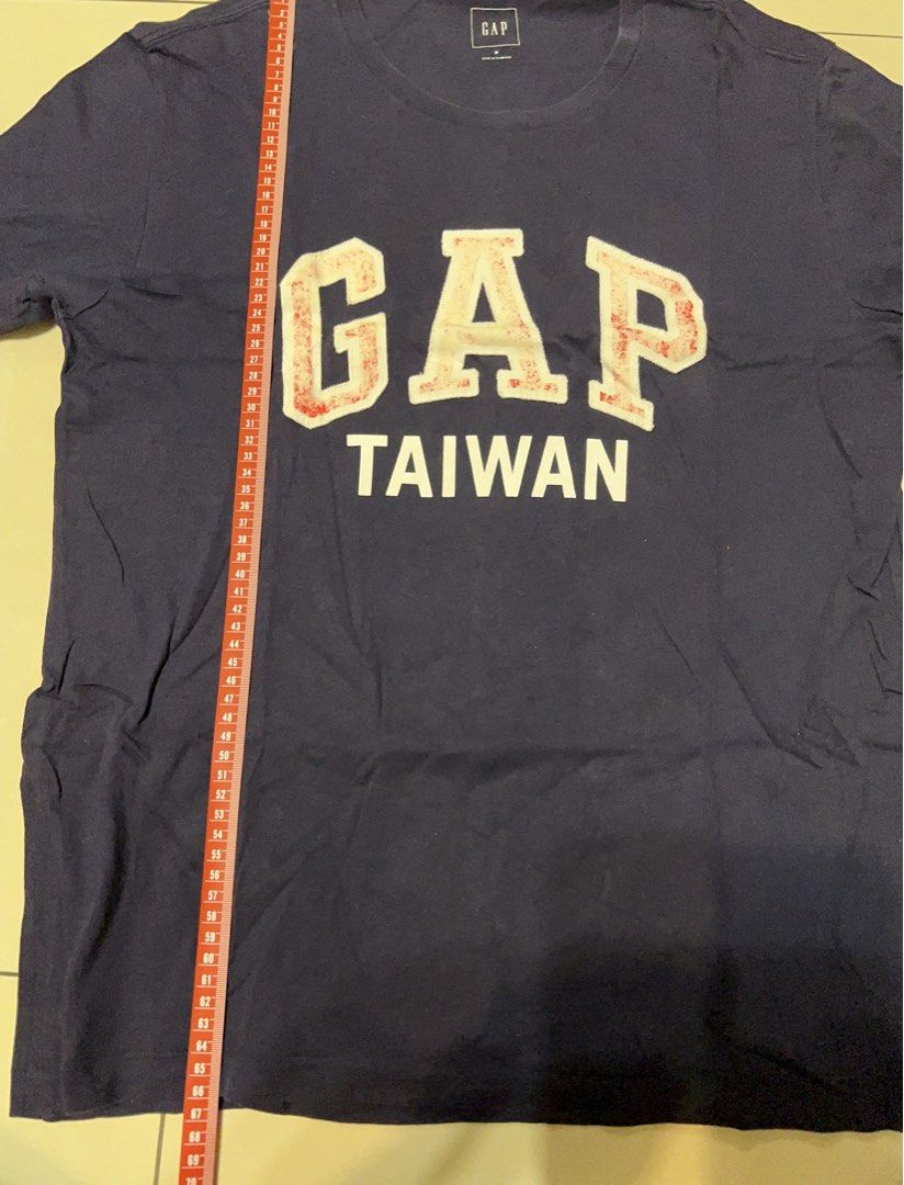 由 jacky516888 (刊登 ID 1458085147，圖片 3) 提交，位於 高雄市 (Kaohsiung) 的 Gap (類別：T恤、Polo衫)，說明：M碼。
