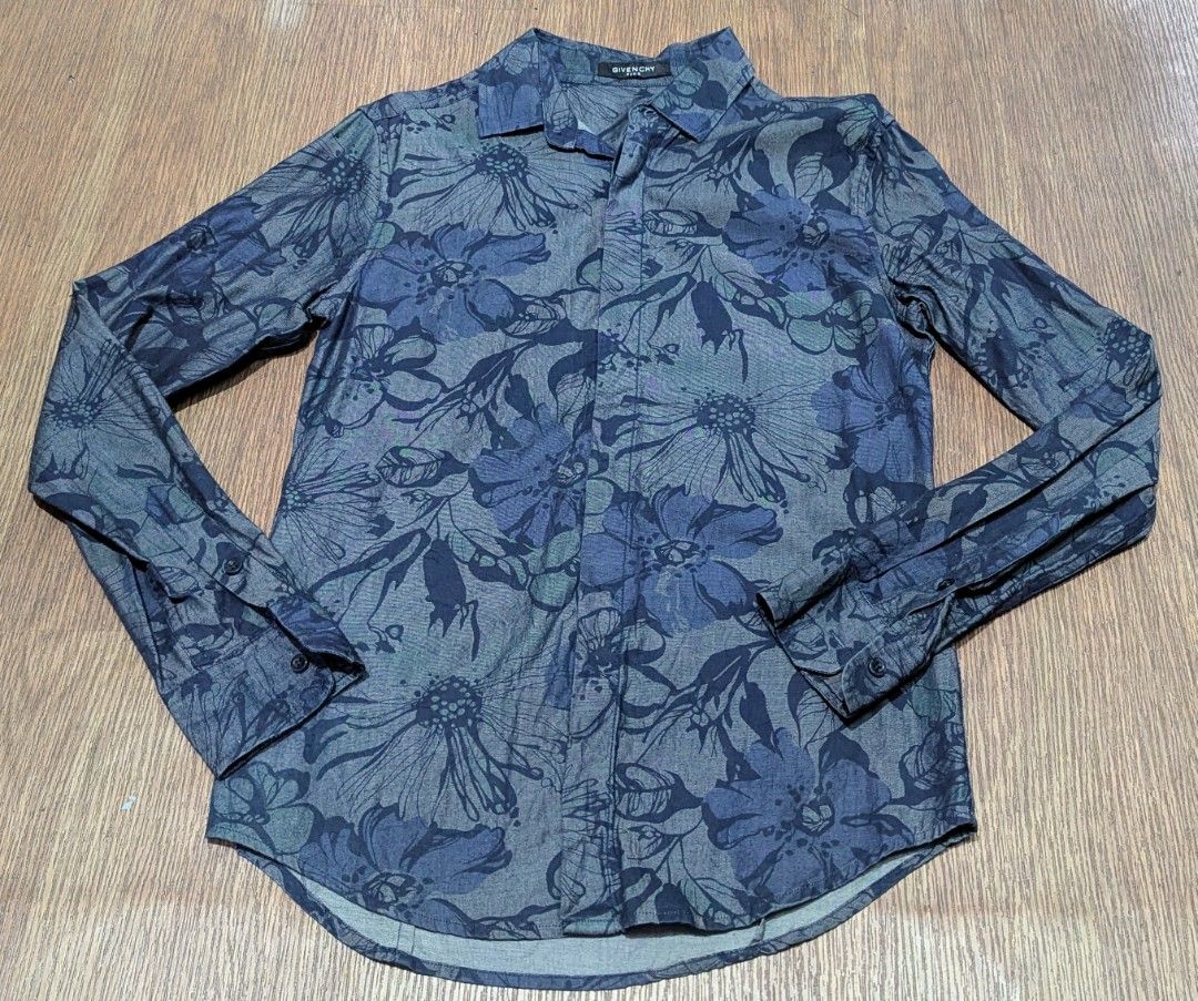 Givenchy long sleeves (Category: Longsleeves) located in Baguio. Submitted by second_handchic (Listing ID 1457948222, Image 2). Description: This is a Givenchy long-sleeve button-down shirt featuring an all-over blue and grey floral print. in excellent condition size small dimension: 17.5 inches length armpit to armpit by 26 inches height DM for more information.