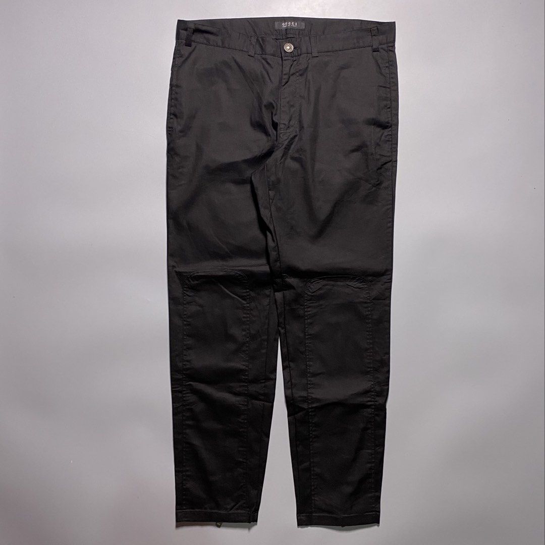 Gucci Double Knee Trouser Pants (Category: Jeans) located in Bacolod City. Submitted by quiarakazelxx (Listing ID 1458056378, Image 1). Description: Size: Medium Waist: 32-33 Length: 37 •Comes with Gucci Embroidered Signature design at the back of the pants, Featuring with two zipper and double knee design at the lower part of the pants.🖊️.