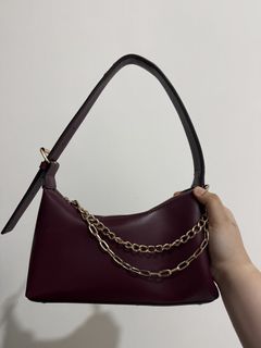 (Category: ) located in . Submitted by btrsypreloved (Listing ID 1458007629, Image 1). Description: .