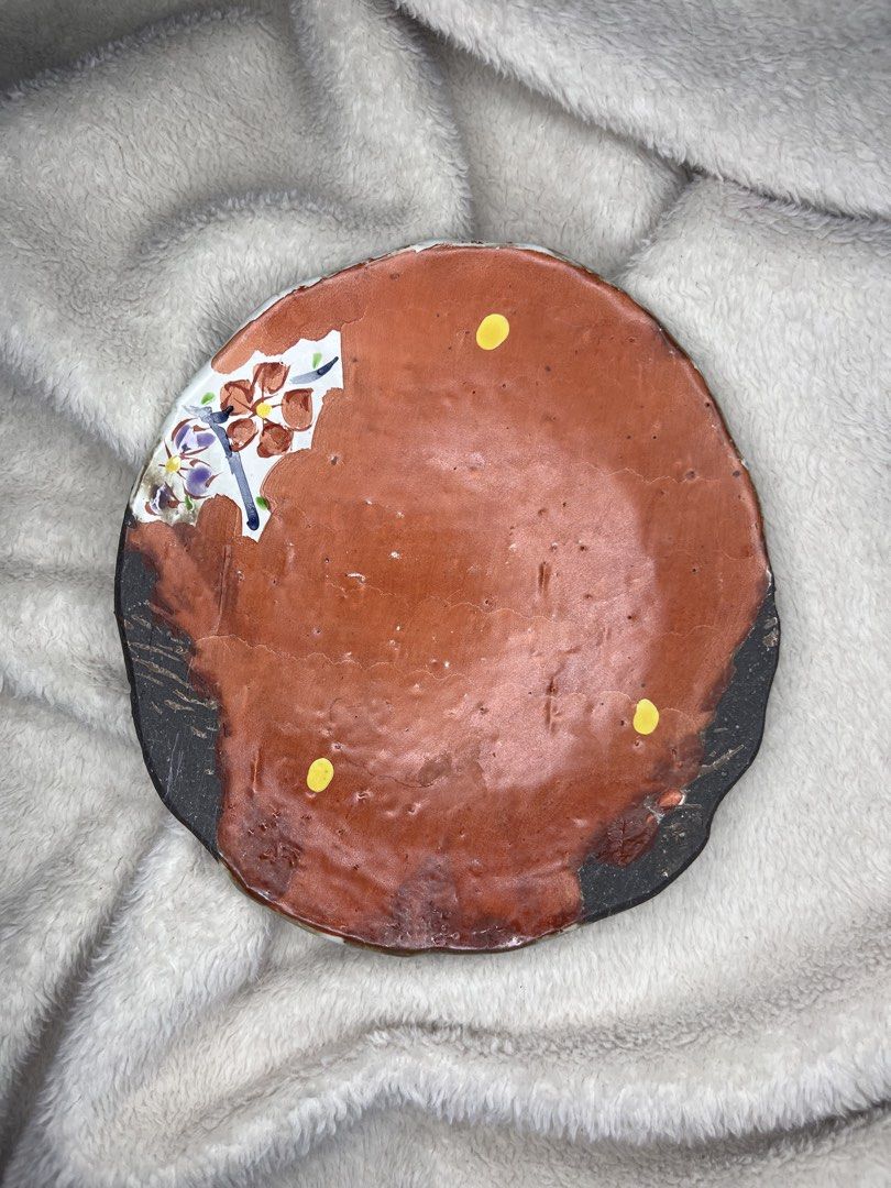 Handmade Trinket (Category: Cookware & Accessories) located in Tanauan. Submitted by leighshin (Listing ID 1458074849, Image 1). Description: Artistic trinket design Handmade Hand painted .