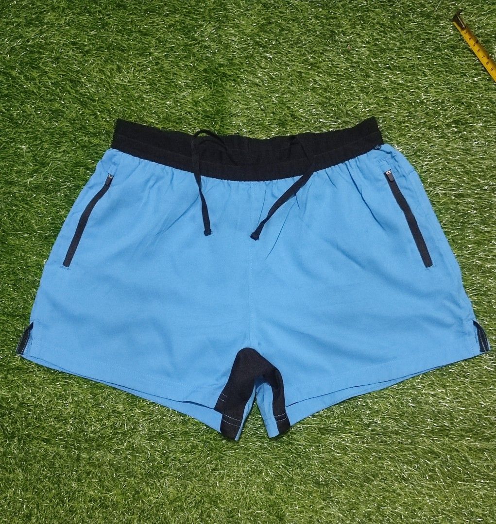 H&M ATHLETIC SHORTS (Category: Activewear) located in Cebu City. Submitted by deadjay84 (Listing ID 1457960452, Image 1). Description: H&M ATHLETIC SHORTS - Small on tag fits 28-30 - Black waistband with adjustable drawstring - Two zippered front pockets for secure storage - Black accent details on leg openings - Ideal for running, gym workouts, and other athletic activities - in great condition Pls see photos for details Cebu Loc add shipping.