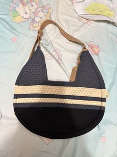 （分類：）位於 。 由 Leo_girl123 提交（商品編號 1458014300，圖片 1）。簡介： 。