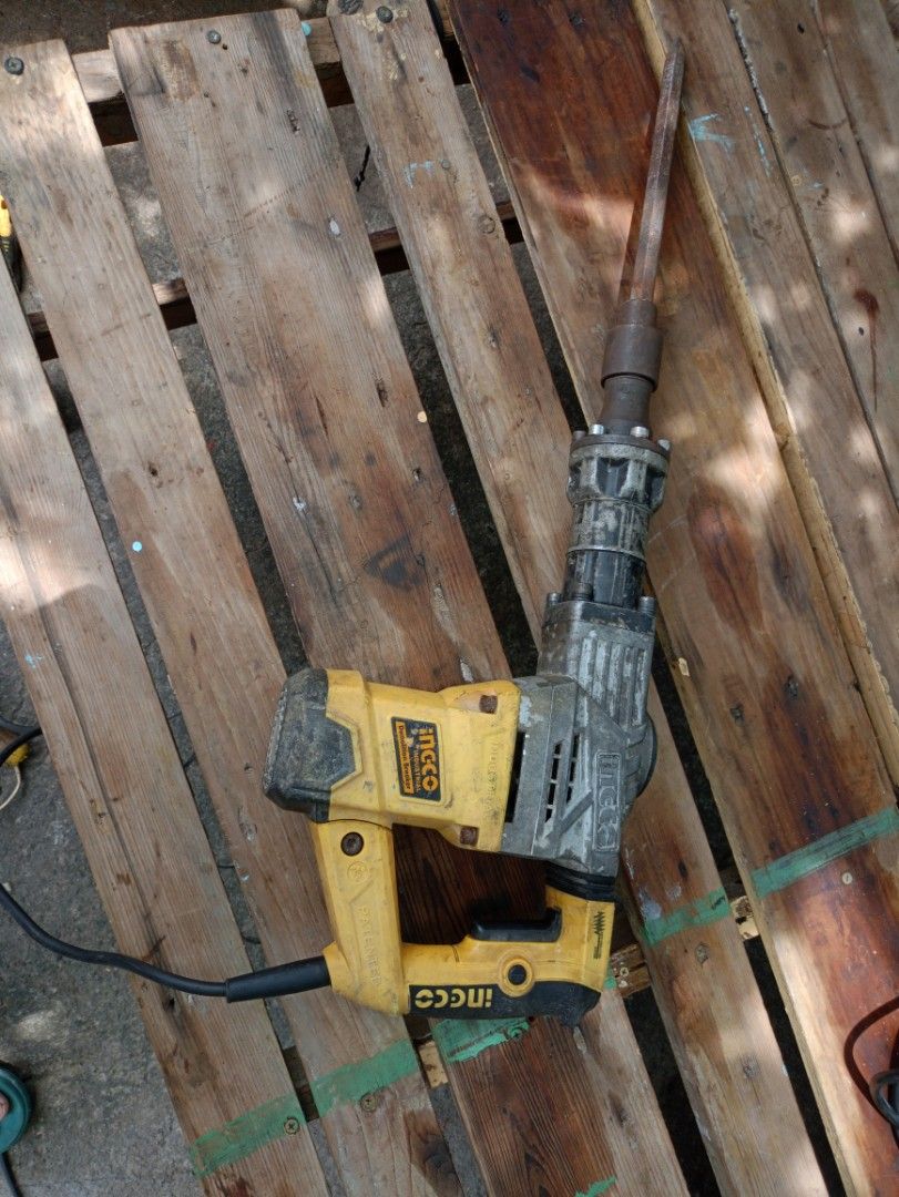 Ingco Rotary Hammer Drill Demolition Hammer (Category: Construction Tools & Equipment) located in Manila. Submitted by jen.marasigan (Listing ID 1457972268, Image 3). Description: - Ingco Rotary Hammer Drill - Color: Yellow and Grey - Powerful for demolition and drilling tasks - Ready for your next project - Please check photos for detailed condition COD.
