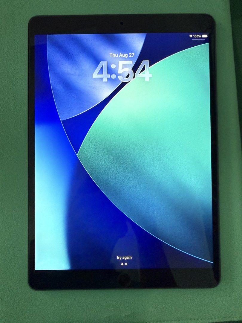 Ipad Air (3rd Gen) (Category: iPad) located in Manila. Submitted by marky023 (Listing ID 1457983371, Image 2). Description: Specs: - 64gb - Space gray Inclusions: - Gojodoq pen - Tempered Glass (already installed) Used only for writing notes Negotiable.