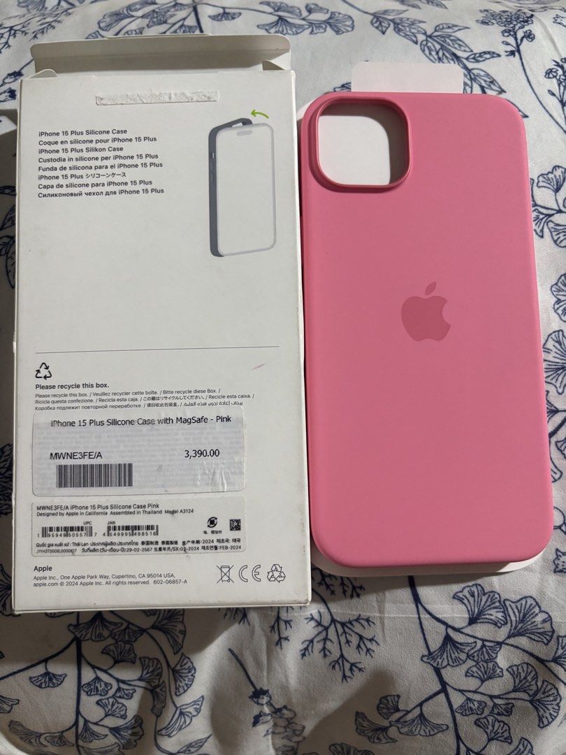 Iphone 15 plus silicone with magsafe-Pink (Category: Cases & Sleeves) located in Manila. Submitted by peanutvon (Listing ID 1457938088, Image 1). Description: Nakabili na clear case open. Open for meet up.