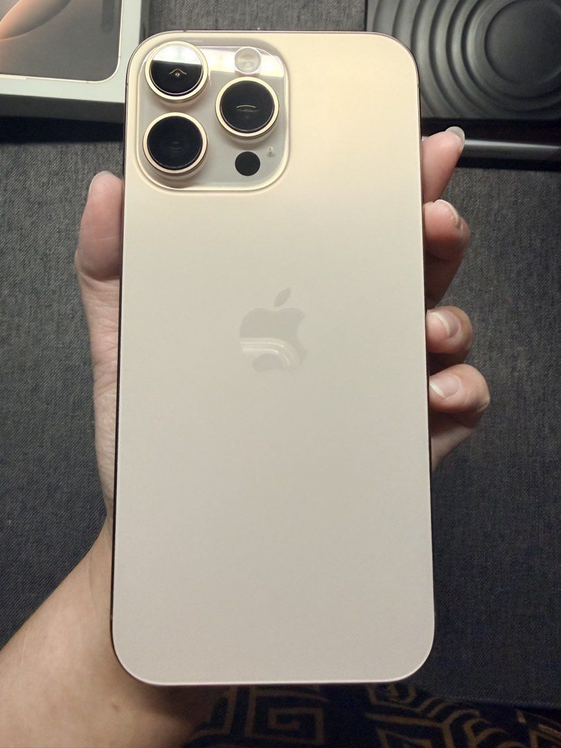 IPHONE 16 PRO MAX 256 GB SMARTLOCKED (Category: Early Generation Mobile Phones) located in Aliaga. Submitted by jaigabay (Listing ID 1457927044, Image 3). Description: Smartlocked Iphone 16 Pro Max 256 GB Dessert Titanium Bought on October 2, 2025 still under warranty until Oct 2, 2026 98% smooth, with 2 unnoticeable scratches due to frequent case changing 99% Battery Health Comes with: Original box same IMEI Official receipt from Smart Original 