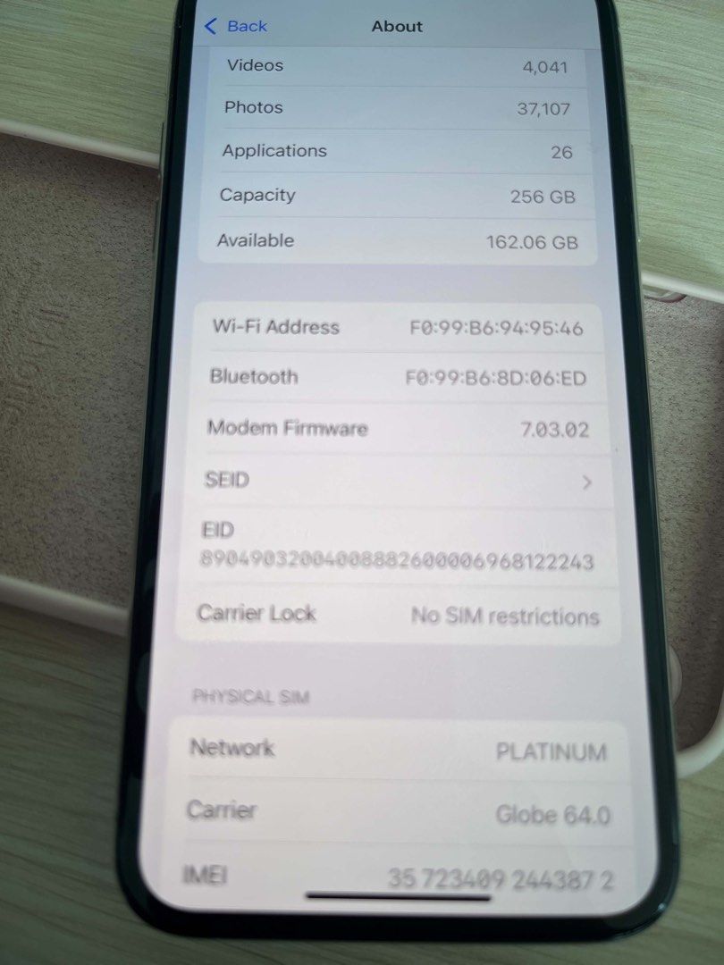 Iphone XS 256 GB (Category: iPhone X Series) located in Mandaluyong City. Submitted by skylistings_c (Listing ID 1457933345, Image 2). Description: Battery Health: 94 % Never been replaced or repaired Good condition IOS version: 18.7.10 Storage: 256 GB No issues and can be super handy to handle basic communications or activities Pang music, soc med, communication kayang kaya pa Wag lang heavy apps or games.