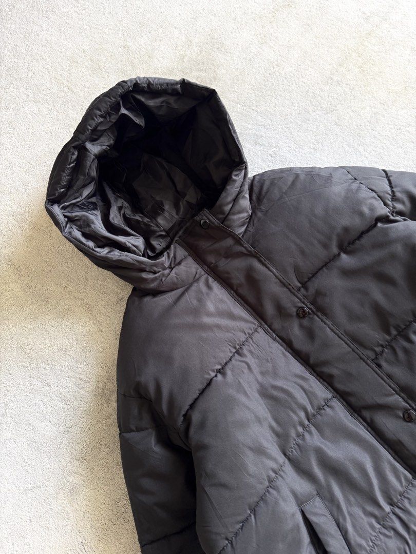 Java black boxy puffer jacket (Category: Coats, Jackets and Outerwear) located in Kuala Lumpur. Submitted by audixstore (Listing ID 1458040902, Image 3). Description: JAVA BLACK BOXY PUFFER JACKET ▪️ Size M ▪️ 90% good condition ▪️ Pit 24” Lenght 24” Price RM65 free postage (Semenanjung) Add RM10 for Sabah/Sarawak.