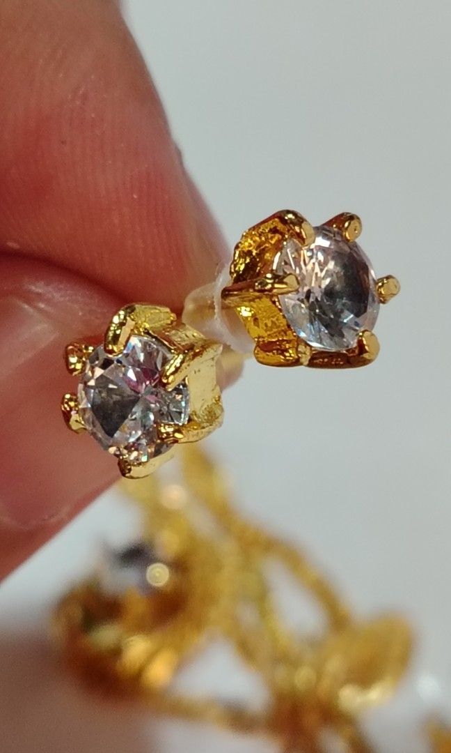 Jewelry Set (Category: Body Jewelry) located in Manila. Submitted by thrifty_cool (Listing ID 1457954303, Image 3). Description: .