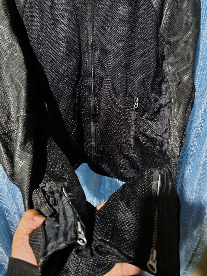 Joe Rocket Riding Jacket (Category: Coats, Jackets and Outerwear) located in Tayug. Submitted by pabilidamitngpatay (Listing ID 1458075176, Image 3). Description: Joe Rocket Riding Jacket Durable Genuine Leather And Mesh Materials Xl on tag Pads Ready No flaws .