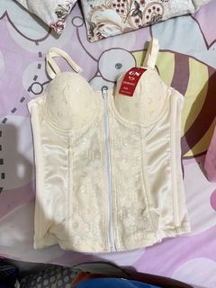 (Kategori: ) berada di . Dikirim oleh prelovednya_akuu (ID iklan 1457973971, Gambar 1). Deskripsi: .
