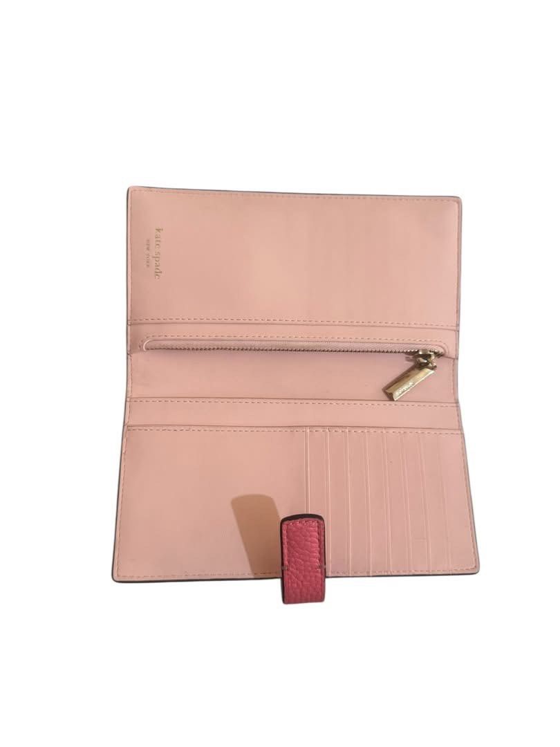 Kate Spade Pink and Orange Leather Wallet (Category: Wallets & Card holders) located in Bacolod City. Submitted by BellaCo (Listing ID 1458052334, Image 2). Description: Brand New KATE SPADE WALLet .