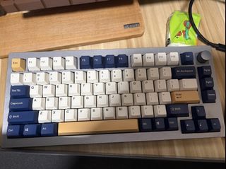 （分類：）位於 。 由 daisuk_seller 提交（商品編號 1458068041，圖片 1）。簡介： 。