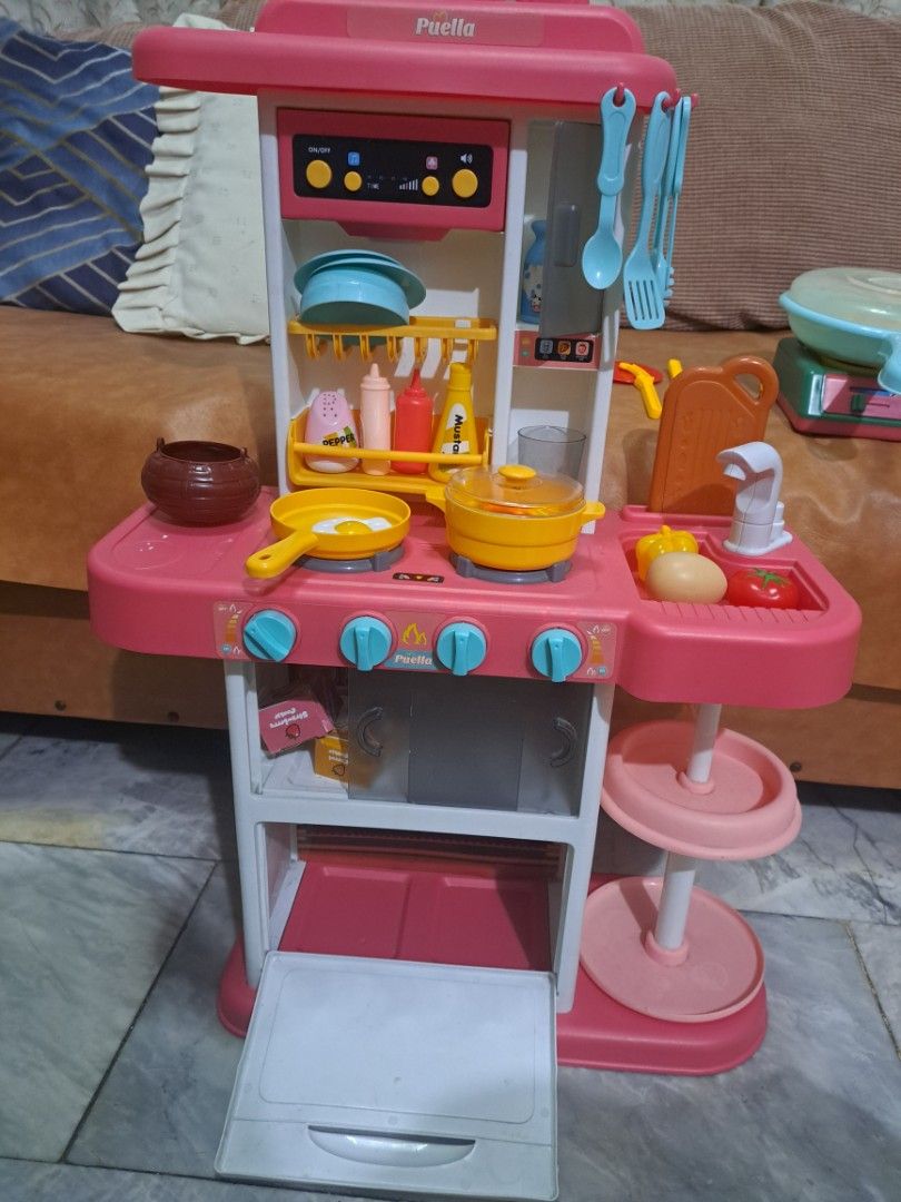 kitchen toy set (Category: Kids Toys) located in Manila. Submitted by alfylhyn (Listing ID 1458083725, Image 1). Description: take all 1. kitchen set, comes with sounds and can put water on sink - good condition will send video na working sya 2. microwave - with timer and light naikot sya pag nilagay ang laruan sa loob - will send video sa interested 3. rice cooker 4. slice fruit and veggies with velcro tape 5. pizza on pot and cooking toys set.