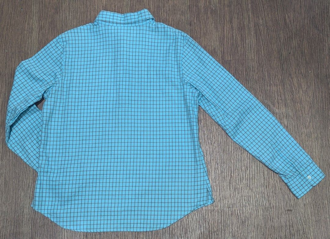 Lacoste polo long-sleeves (Category: Tshirts & Polo Shirts ) located in Baguio. Submitted by second_handchic (Listing ID 1457953651, Image 3). Description: authentic Lacoste polo long-sleeves in good condition size medium dimension: 20 inches length armpit to armpit by 24 inches height see posted pictures for more details or DM for other information.
