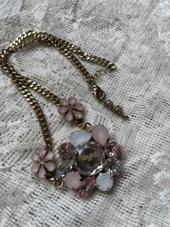 (Category: ) located in . Submitted by vintagebydaisy (Listing ID 1458030817, Image 1). Description: .