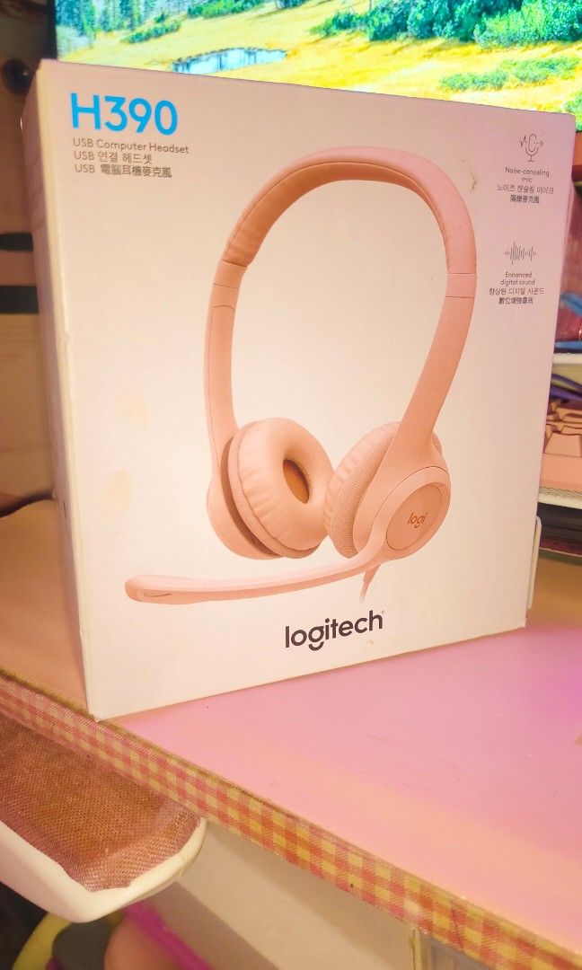 Logitech H390 USB Wired Headset (Category: Headphones & Headsets) located in Cainta. Submitted by luckywolf.1e3136 (Listing ID 1457952585, Image 2). Description: FOR SALE: HEADSETS FOR WORK 2 - Logitech USB wired headsets with mic (yep, same issue, same brand) 1 - gaming headset (3.5 jack) FREE when you purchase either one of the logi Price: P800 (negotiable) each SRP: P1600+ Issue: bent/broken yung plastic near the headband adjuster Both headset