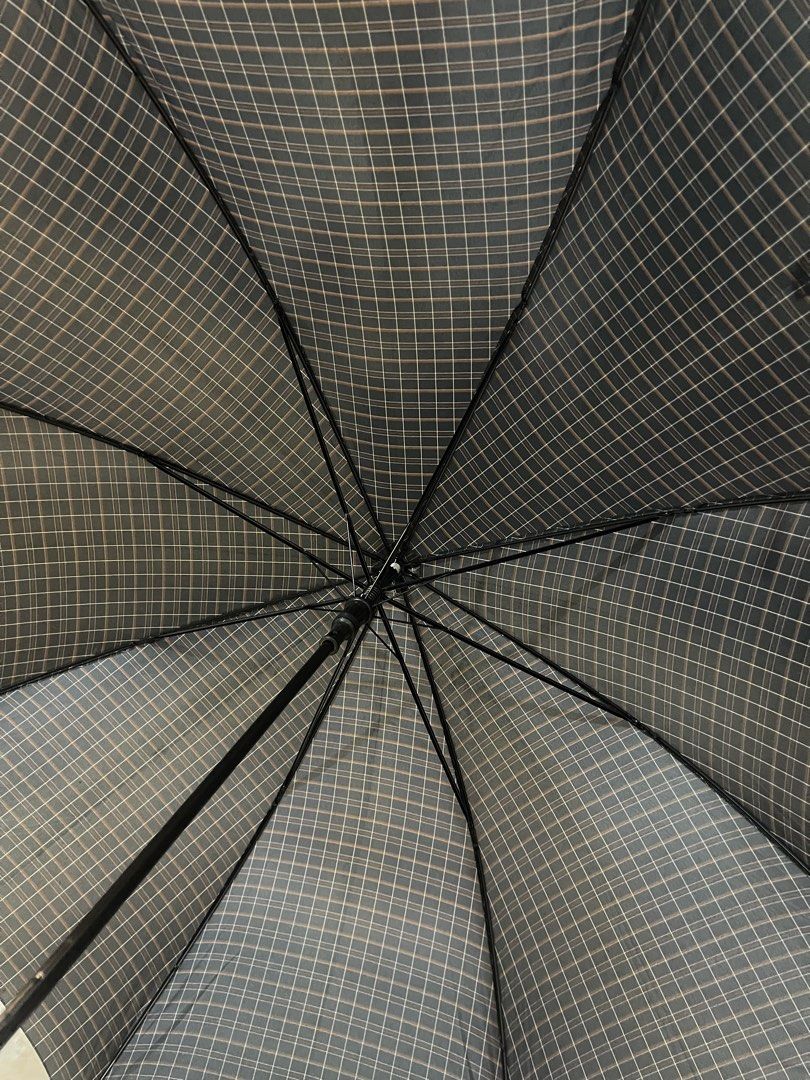 Long handle umbrella (Category: Umbrellas) located in San Fernando. Submitted by japansurpluselyu (Listing ID 1457926736, Image 3). Description: .