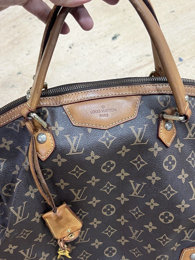 Louis Vuitton Monogram Retiro GM (Category: Luxury Bags & Wallets) located in Bacolod City. Submitted by novymae23 (Listing ID 1457935533, Image 2). Description: Louis Vuitton Monogram Retiro GM Large Minor Sign Of Usage .