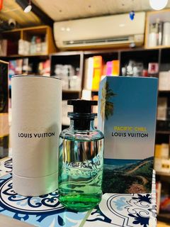 (Category: ) located in . Submitted by luxuryfragrances (Listing ID 1458078883, Image 1). Description: .