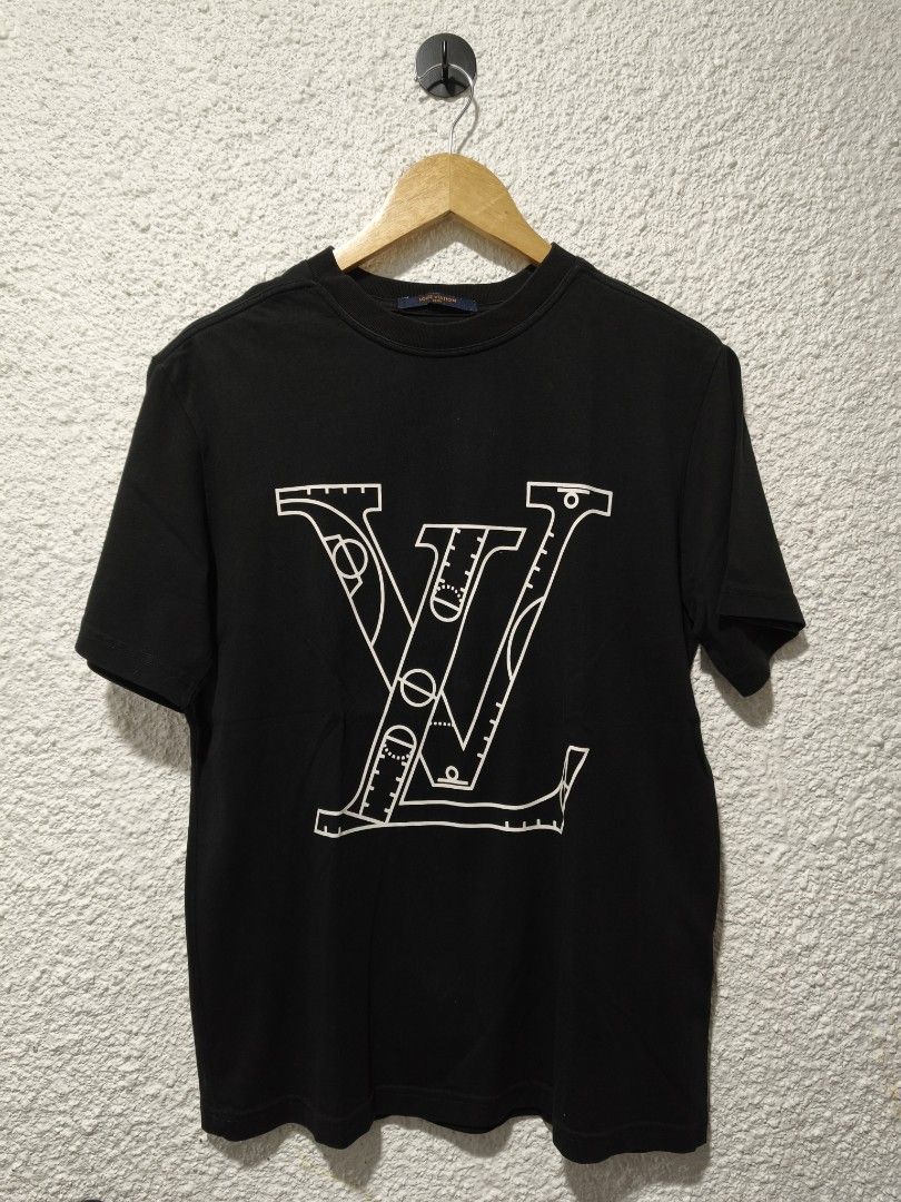 Louis Vuitton x NBA Black T-Shirt (Category: Tshirts & Polo Shirts ) located in Iloilo. Submitted by daddy_declutter (Listing ID 1458069836, Image 1). Description: L 27 x W 20 Black Louis Vuitton x NBA collaboration t-shirt. Features the LV logo on the front and NBA branding on the back. Made in Italy. Great piece for any fan..