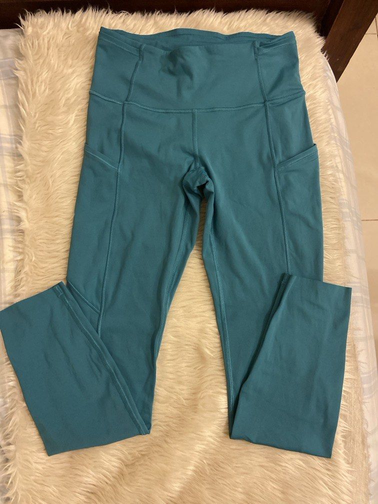 Lululemon green leggings (Category: Activewear) located in Pasig City. Submitted by sandace (Listing ID 1458028262, Image 1). Description: Authentic .