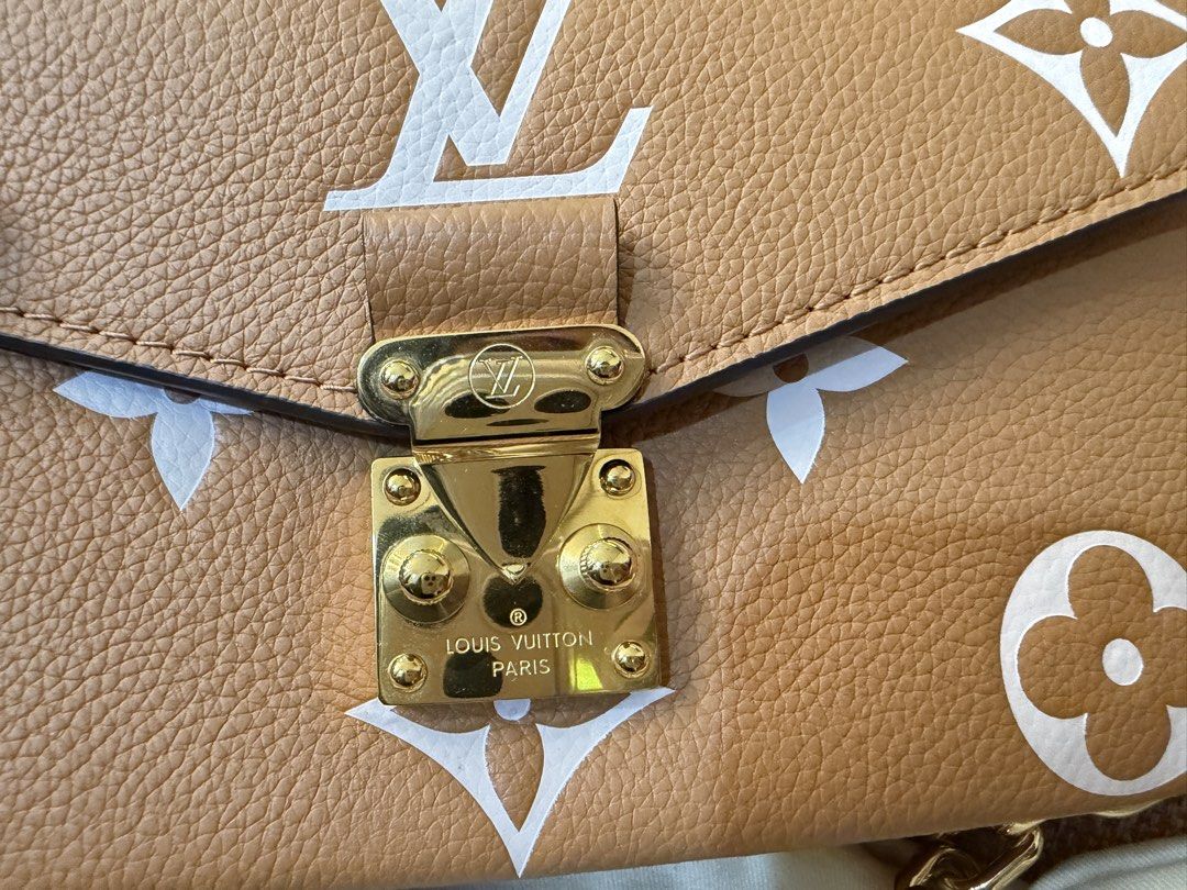 LV Empreinte Monogram East West Metis (Category: Luxury Bags & Wallets) located in Marikina City. Submitted by bellissimaestile (Listing ID 1457942780, Image 3). Description: 🔺Kyoto, Japan preloved store bought. 🔺NFC Scannable 🔺Self authenticate for buyers. To save bought our time and peace of mind, this item is for MEET UP AND PICK UP ONLY‼️ Location 📍SAN MATEO RIZAL .
