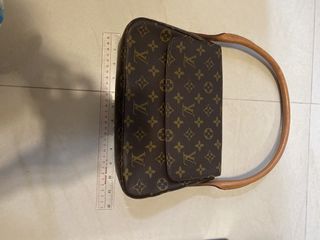 （分類：）位於 。 由 bbtheresa 提交（商品編號 1457986060，圖片 1）。簡介： 。