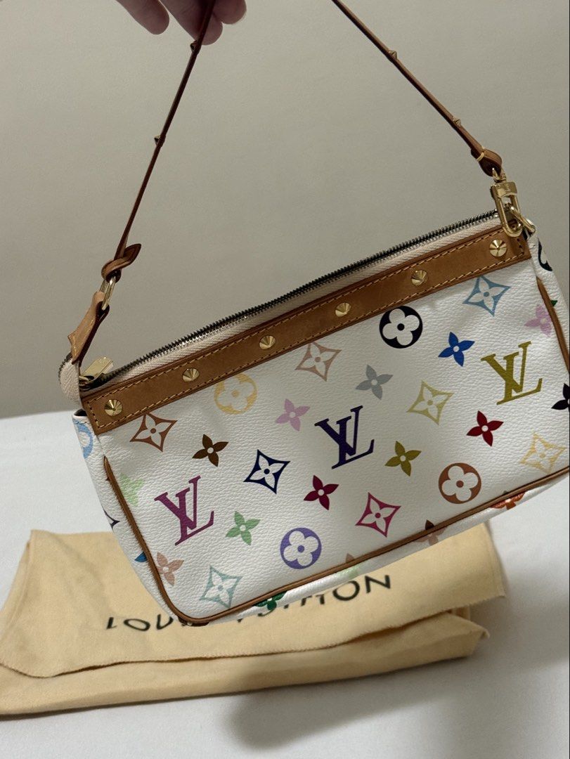 LV MURAKAMI 2008 (Category: Luxury Bags & Wallets) located in Pasig City. Submitted by ssecnirp22cap (Listing ID 1457984047, Image 1). Description: LV MURAKAMI with dustbag For 45,000.