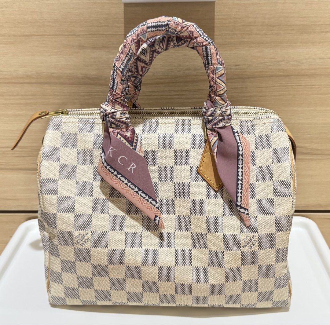 LV Speedy Azur 25 (Category: Luxury Bags & Wallets) located in Paranaque City. Submitted by kitty181282 (Listing ID 1457968017, Image 1). Description: Preloved LV Speedy Azur 25 Lightly used with minimal signs of usage Inclusion: Dust bag, key and lock With Entrupy Certificate Originally purchased preloved and loved using it, but passing it along now as it no longer fits my current lifestyle as a toddler mom. 🙂 I can more photos and video of the