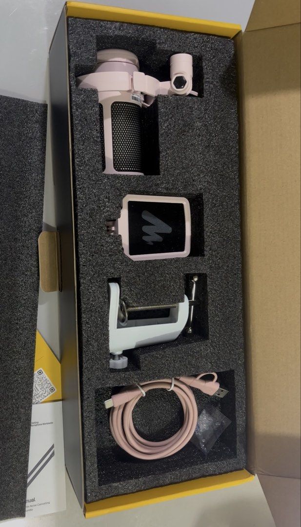 Maono Dgm20 (Category: Microphones) located in Manila. Submitted by epicphoenix.894a74 (Listing ID 1458002166, Image 2). Description: rfs:bought it for my birthday but i got an another mic.