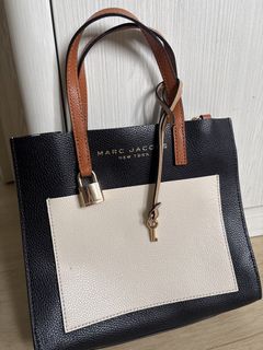 （分類：）位於 。 由 ilovetedted 提交（商品編號 1457953967，圖片 1）。簡介： 。