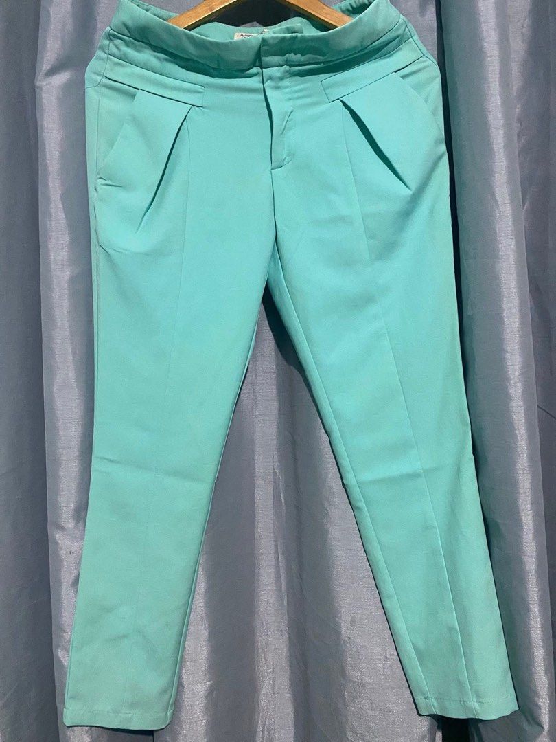 Mint Green Pleated Cropped Pants (Category: Other Bottoms) located in Lapu Lapu. Submitted by enecha (Listing ID 1457945991, Image 1). Description: - Cute mint green color - Cropped length - Slight taper for a flattering fit - Front pleats for added detail - Functional side pockets - Easy to dress up or down for any occasion.