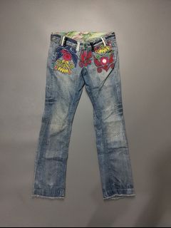 (Category: ) located in . Submitted by recycloth_ (Listing ID 1457958354, Image 1). Description: .