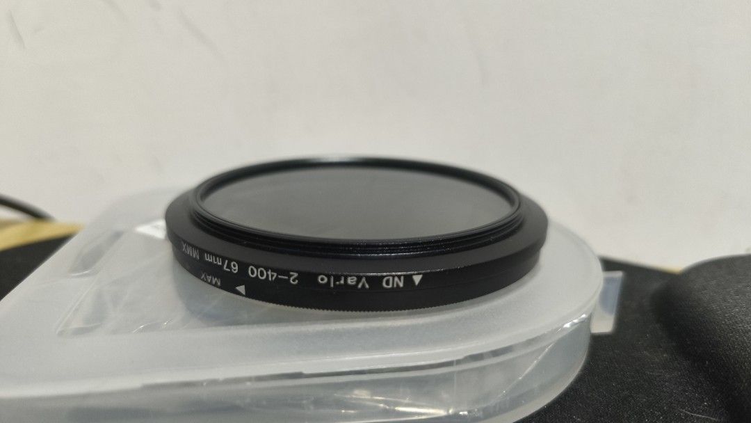 ND Yarlo 2-400 67mm MMX Lens Filter (Category: Lens & Kits) located in Lucena. Submitted by pickenselect (Listing ID 1458083711, Image 2). Description: - 67mm Variable ND Filter - Adjustable from ND 2 to ND 400 - Features MMX coating - Comes with original protective case - Ideal for controlling exposure and reducing glare in various lighting conditions .
