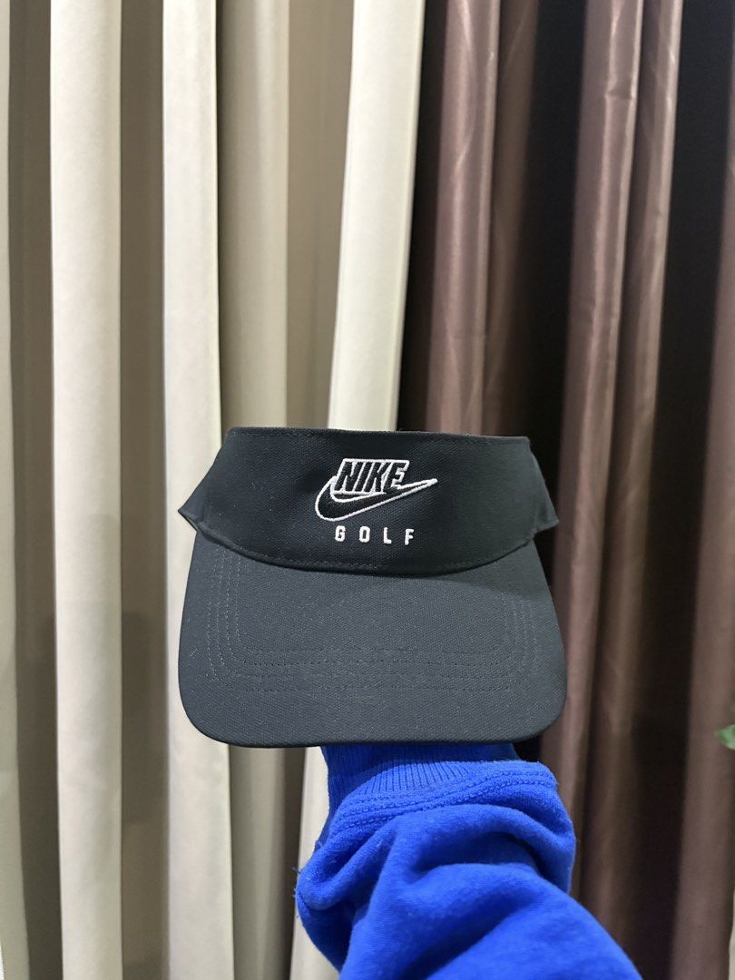 Nike Golf Ace Visor Black (Category: Caps & Hats) located in Quezon City. Submitted by danahmaniego (Listing ID 1457998384, Image 1). Description: size m/l mens no issues used once only rfs: too big on me.