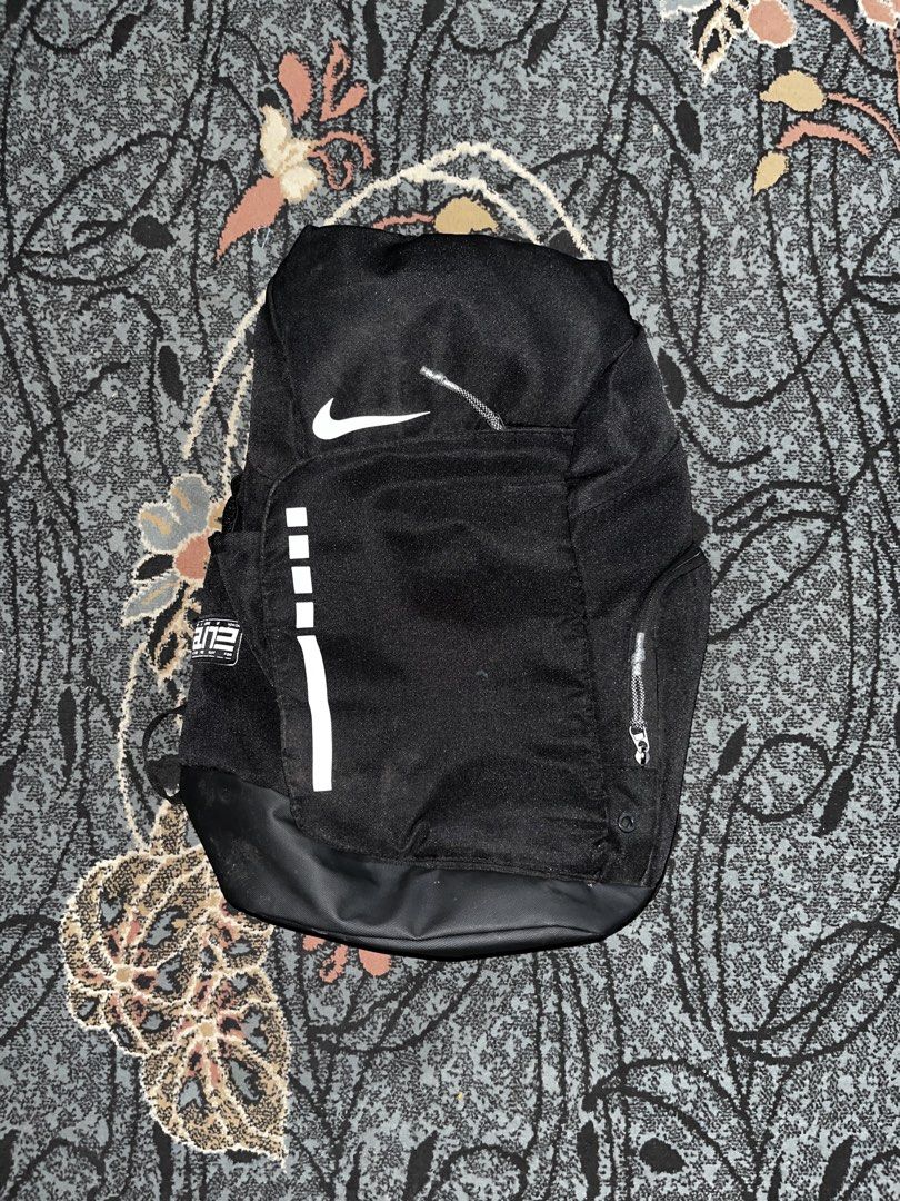Nike Hoops Elite Pro Backpack (Category: Backpacks) located in Manila. Submitted by kashjulliane (Listing ID 1457956887, Image 1). Description: Nike Elite Pro Backpack Good condition 9/10 Color rate Sign of Usage H: 23 W: 13.
