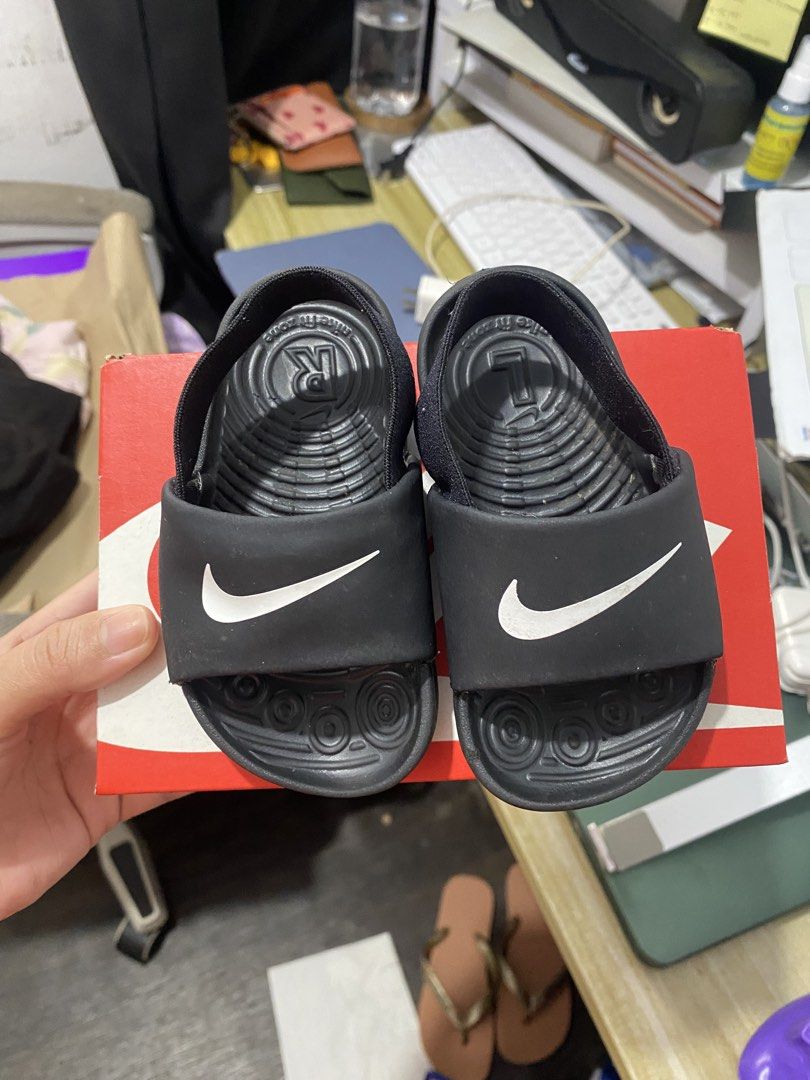 Nike Kawa Slide (Category: Babies & Kids Fashion) located in Antipolo. Submitted by mingot05 (Listing ID 1458083307, Image 3). Description: size 6c naliitan lang ni baby kaya benta nalng para di sayang😁.