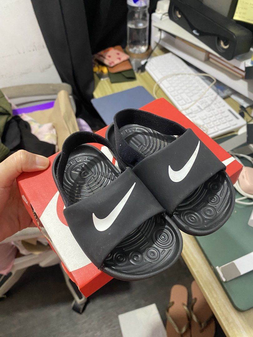 Nike Kawa Slide (Category: Babies & Kids Fashion) located in Antipolo. Submitted by mingot05 (Listing ID 1458083307, Image 1). Description: size 6c naliitan lang ni baby kaya benta nalng para di sayang😁.
