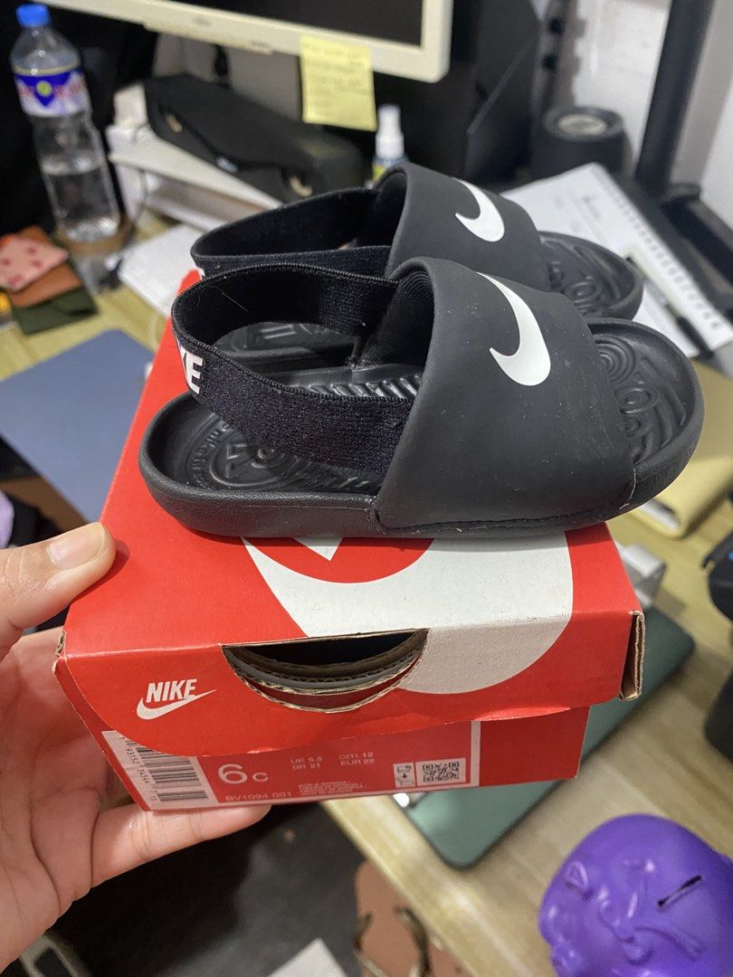 Nike Kawa Slide (Category: Babies & Kids Fashion) located in Antipolo. Submitted by mingot05 (Listing ID 1458083307, Image 2). Description: size 6c naliitan lang ni baby kaya benta nalng para di sayang😁.