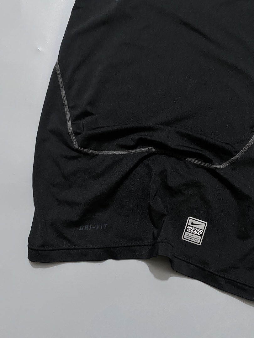 Nike pro combat (Category: Activewear) located in Manila. Submitted by delunakenn94368 (Listing ID 1458042628, Image 2). Description: nike pro combat compression - may cracks sa logo.