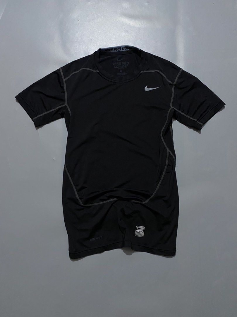 Nike pro combat (Category: Activewear) located in Manila. Submitted by delunakenn94368 (Listing ID 1458042628, Image 1). Description: nike pro combat compression - may cracks sa logo.