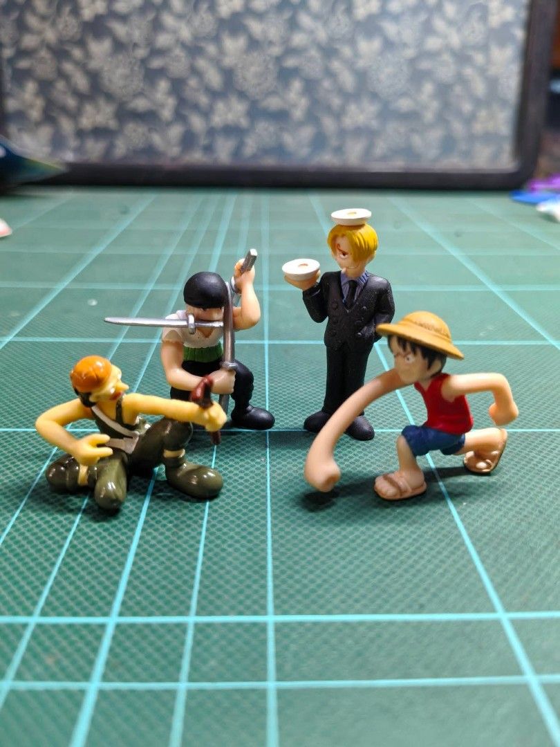 One Piece - Mini Figure Set Set of 4 (Category: Figurines & Statues) located in Cebu City. Submitted by dudes_villanueva (Listing ID 1457963059, Image 1). Description: One Piece - Mini Figure Set Set of 4 📌 All with Marking except Usopp. 📌 In excellent condition..