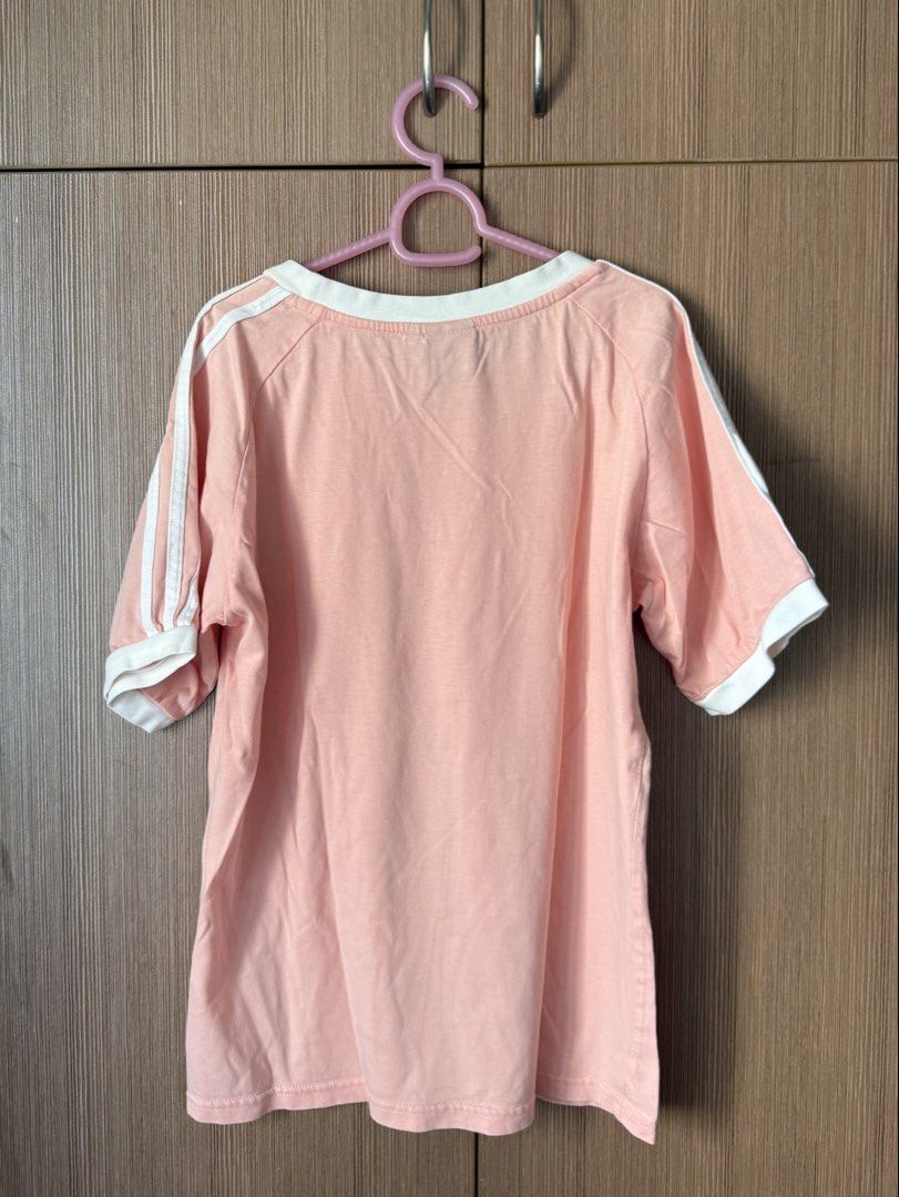 [Original] Adidas Top - Size S (Category: Shirts) located in Manila. Submitted by ruthbeer_ (Listing ID 1457944227, Image 3). Description: .